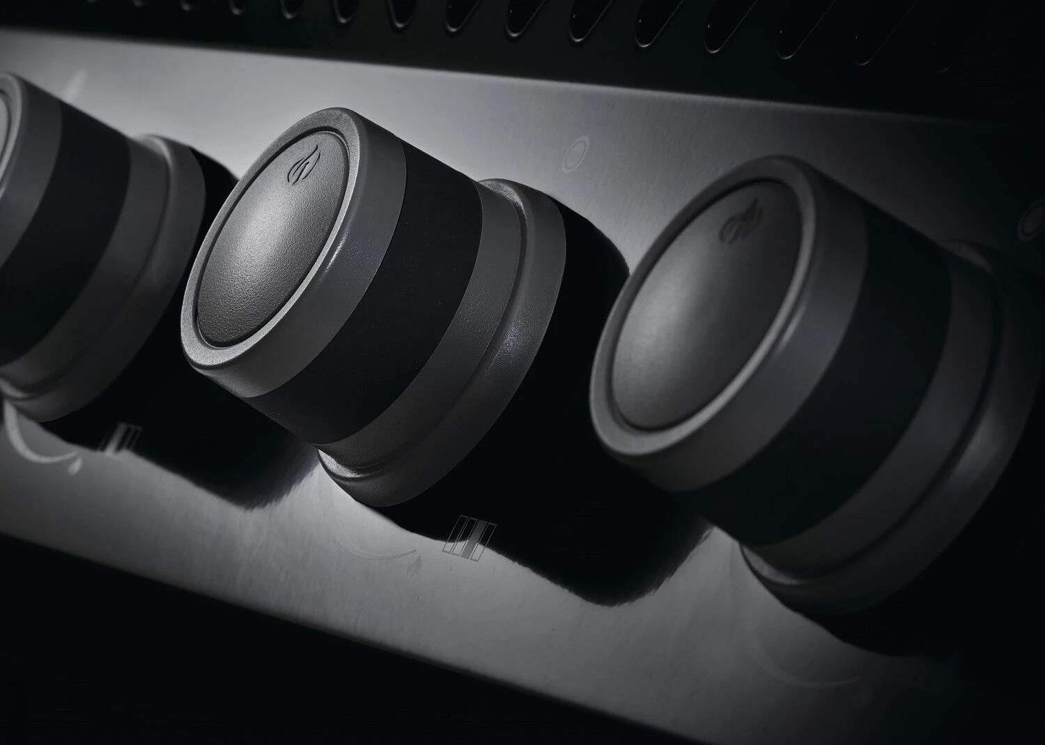 Napoleon Gasbarbecue Rogue 425 Met Achter- En Zijbrander Inclusief Spit 130 X 64 X 160 Cm 6 Napoleon Gasbarbecue Rogue 425 Met Achter- En Zijbrander Inclusief Spit 130 X 64 X 160 Cm - Afbeelding 4