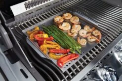 Napoleon Groentekorf RVS Met Plank Cederhout 8 Napoleon Groentekorf RVS Met Plank Cederhout -Barbecue Gereedschaps Winkel 0629162700261 4